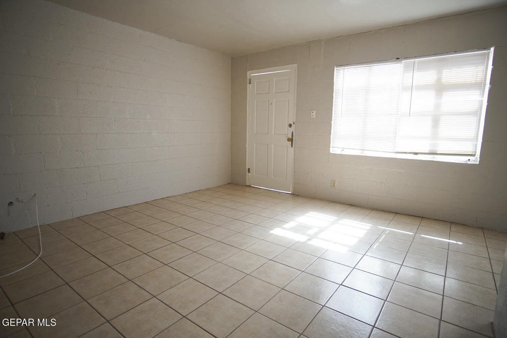 7303 Dale Road - Photo 3