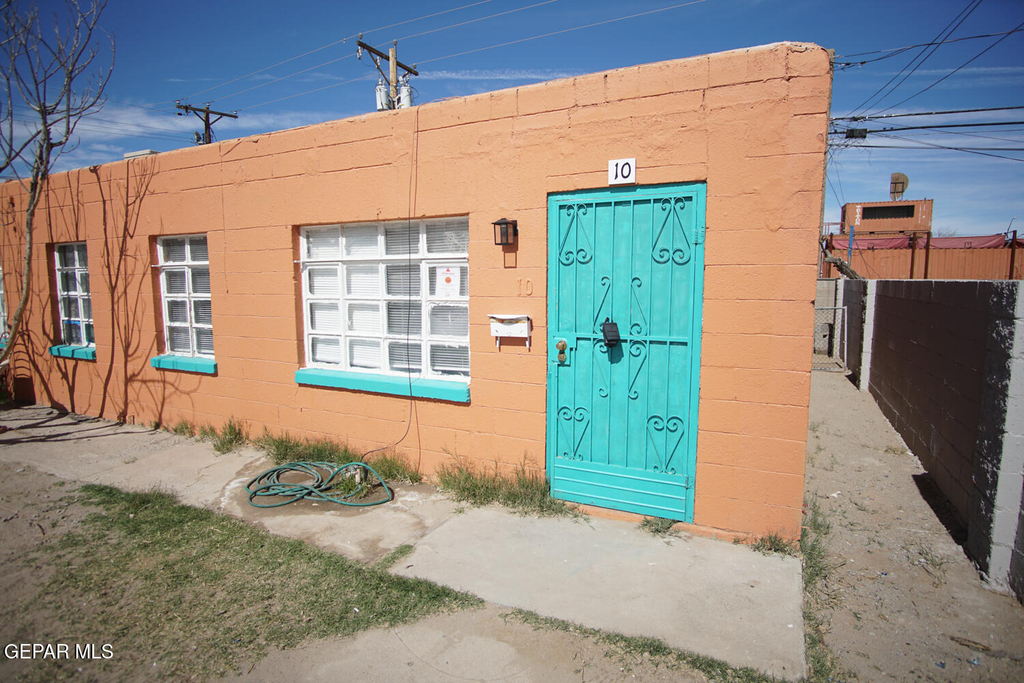 7303 Dale Road - Photo 0