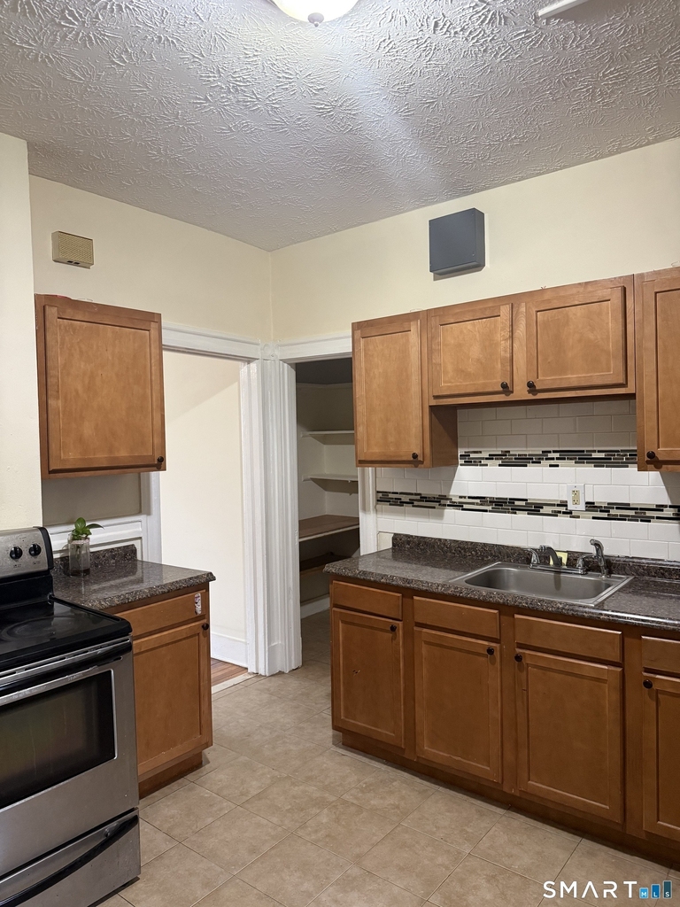 48-50 Bliss Street - Photo 0