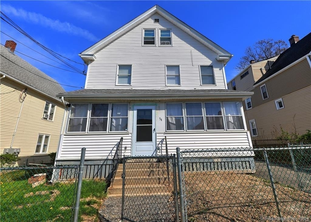 54 Roosevelt Street - Photo 0