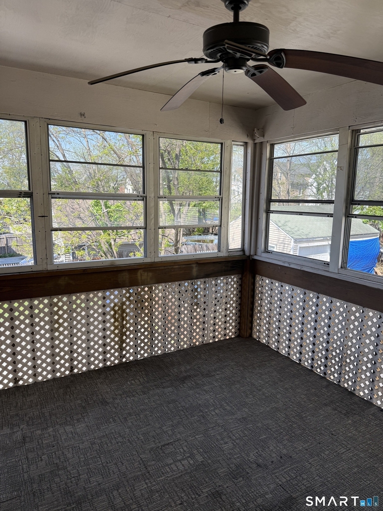 54 Roosevelt Street - Photo 2