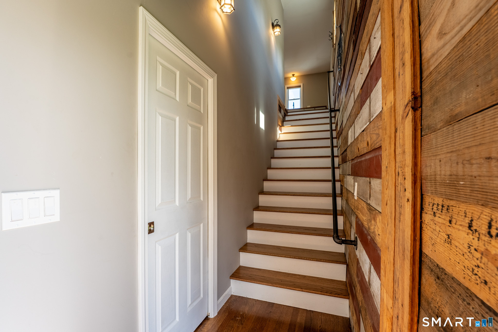 44 Lake Drive - Photo 5