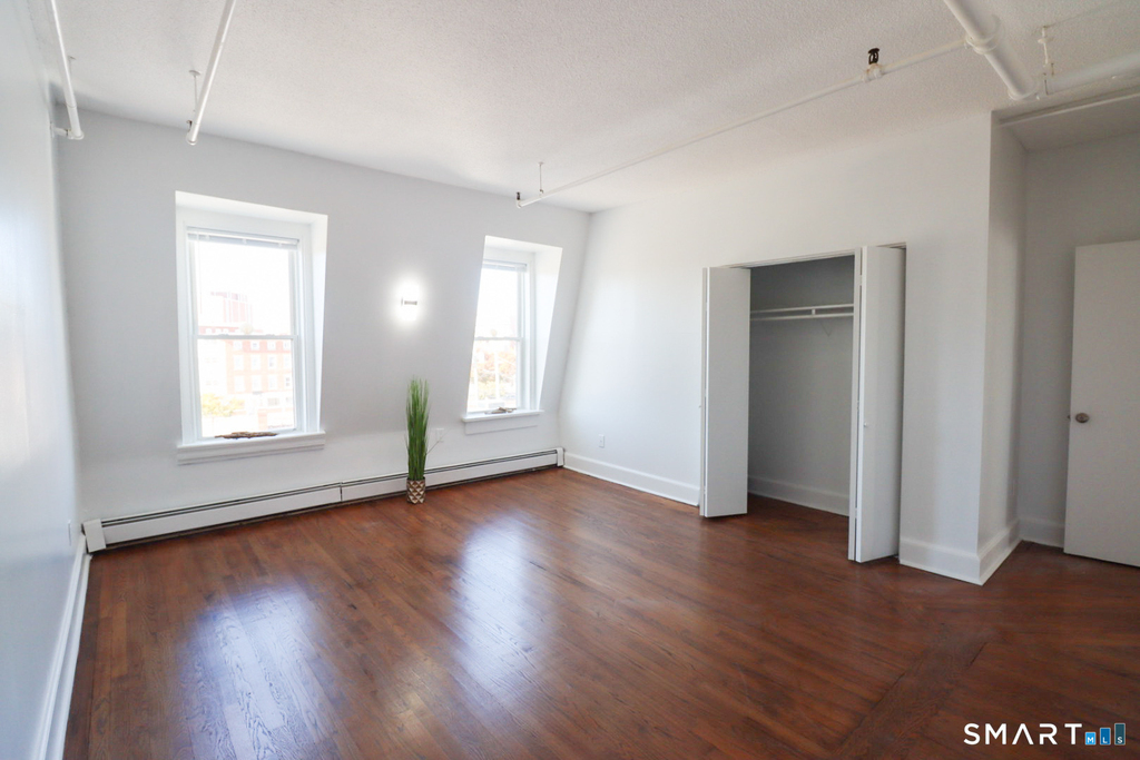 187 Bank Street - Photo 13