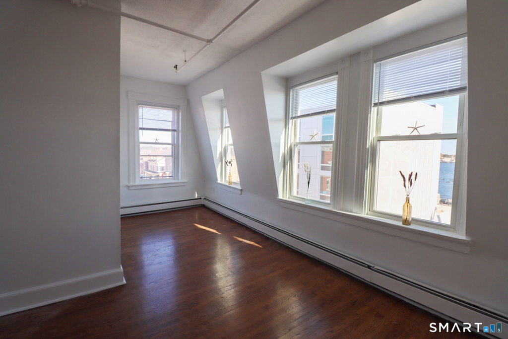 187 Bank Street - Photo 8