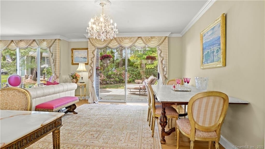 162 Regents Park - Photo 4