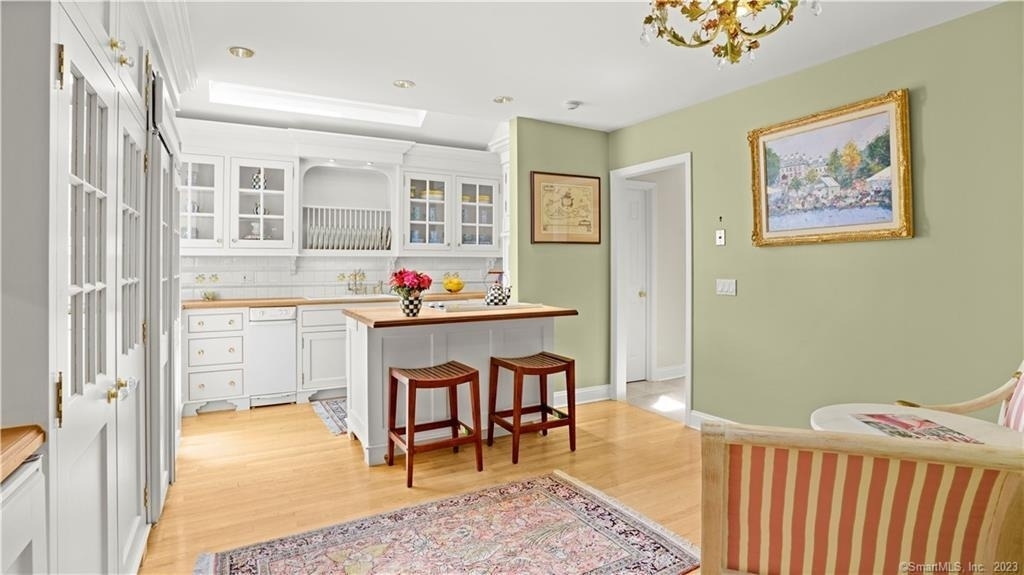 162 Regents Park - Photo 8