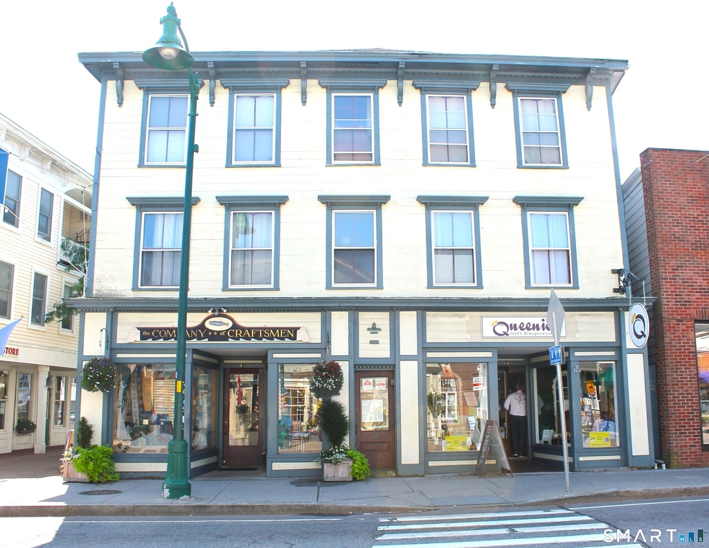 45 West Main Street - Photo 0