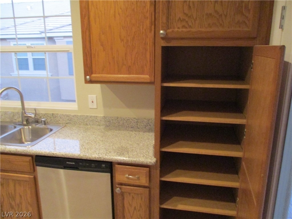 8421 Insignia Avenue - Photo 11