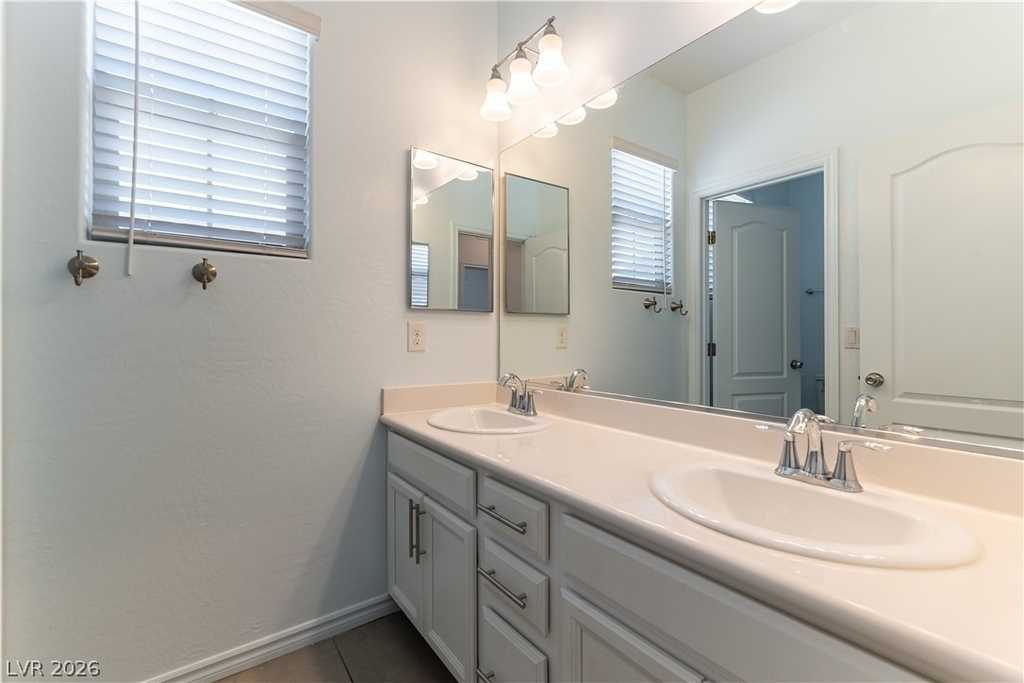12333 Silvana Street - Photo 16