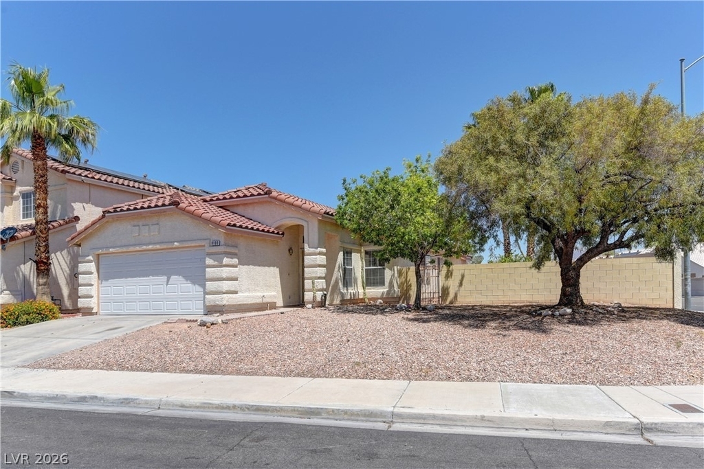 8100 W Gilmore Avenue - Photo 1