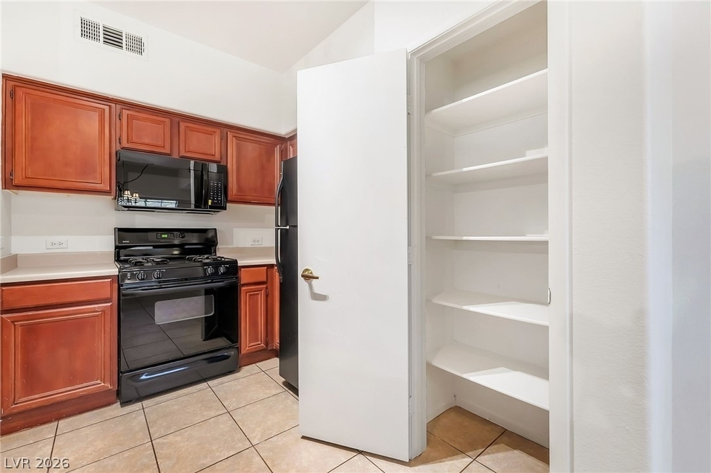 10245 S Maryland Parkway - Photo 10