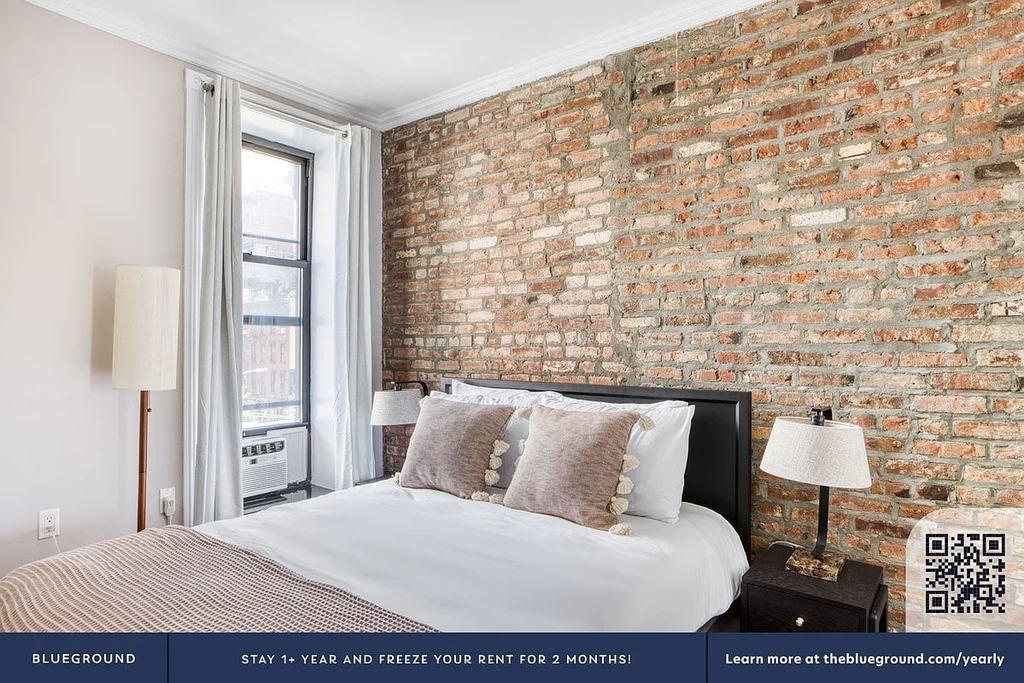 East 13th Street - Photo 10