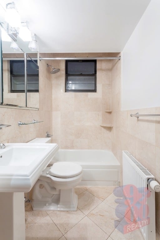 East 13th Street - Photo 4