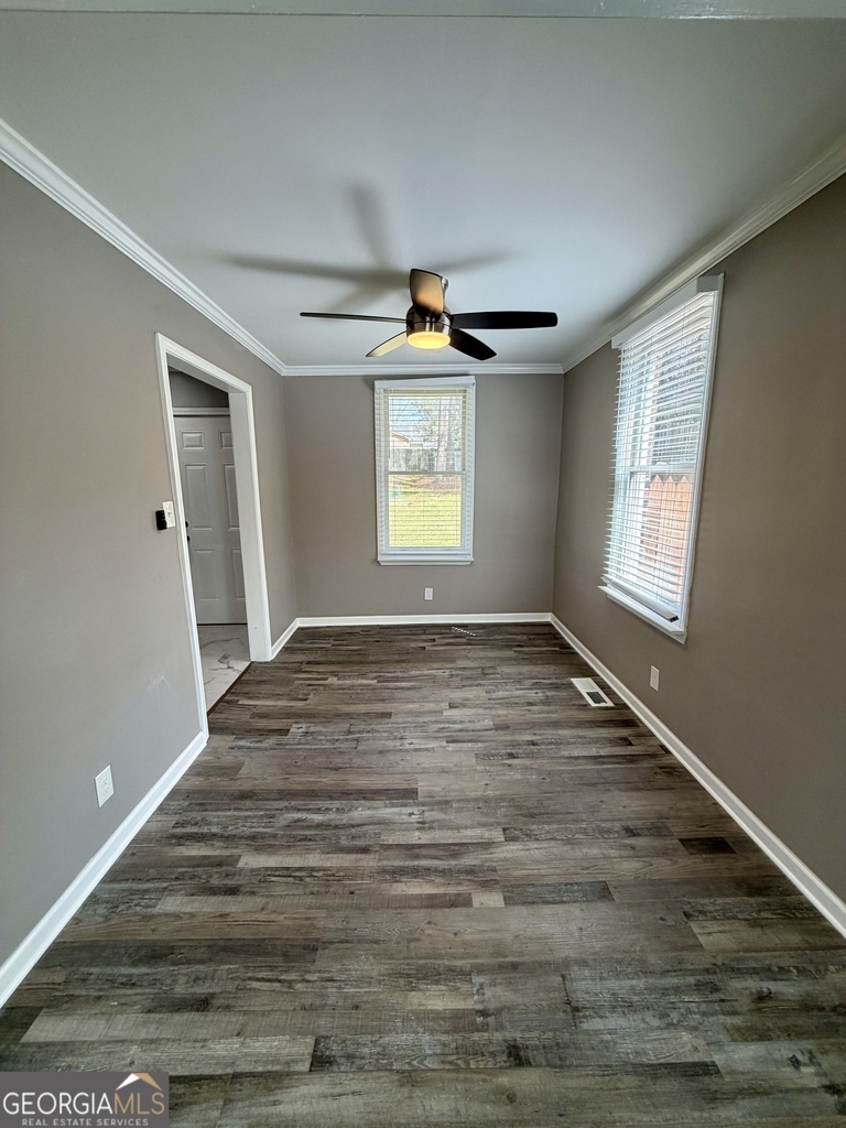 2912 Glenwood Avenue Se - Photo 8