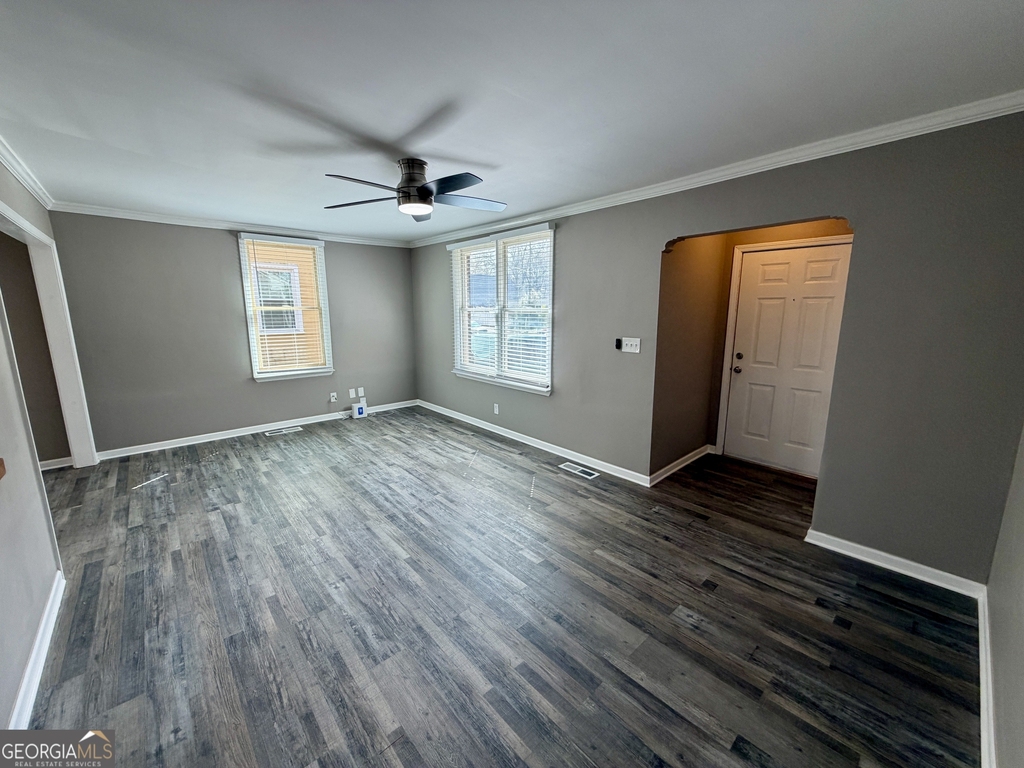 2912 Glenwood Avenue Se - Photo 3