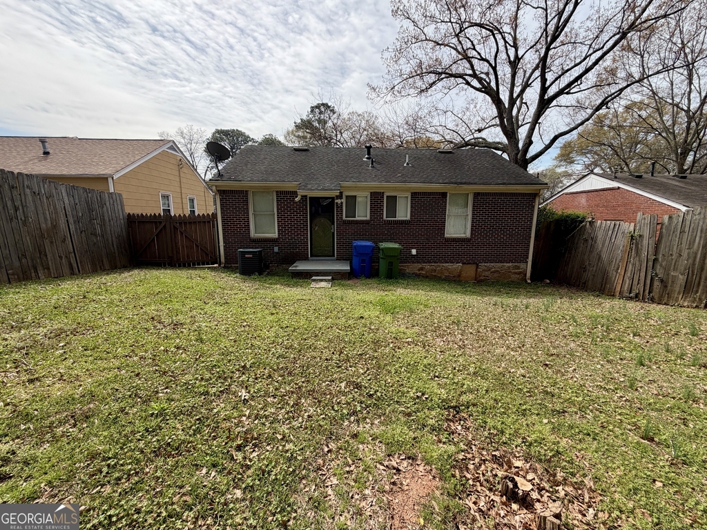 2912 Glenwood Avenue Se - Photo 1