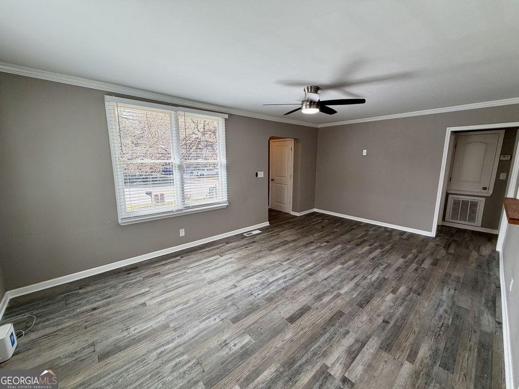 2912 Glenwood Avenue Se - Photo 4