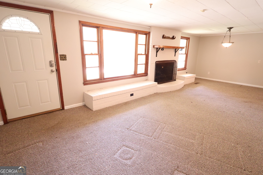 140 Bell Avenue Se - Photo 1