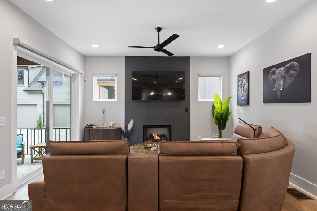 1231 Holly Street - Photo 33