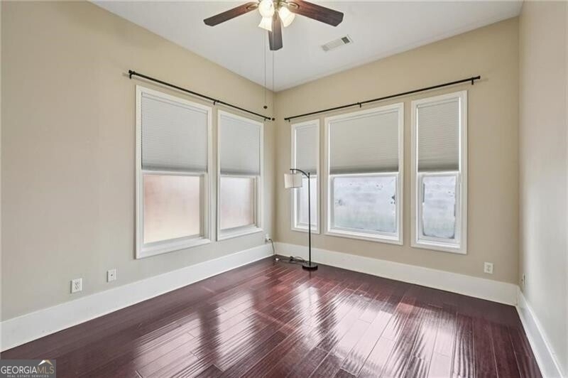 745 Fountainhead Lane Ne - Photo 3