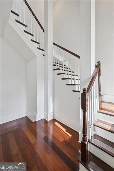 745 Fountainhead Lane Ne - Photo 5