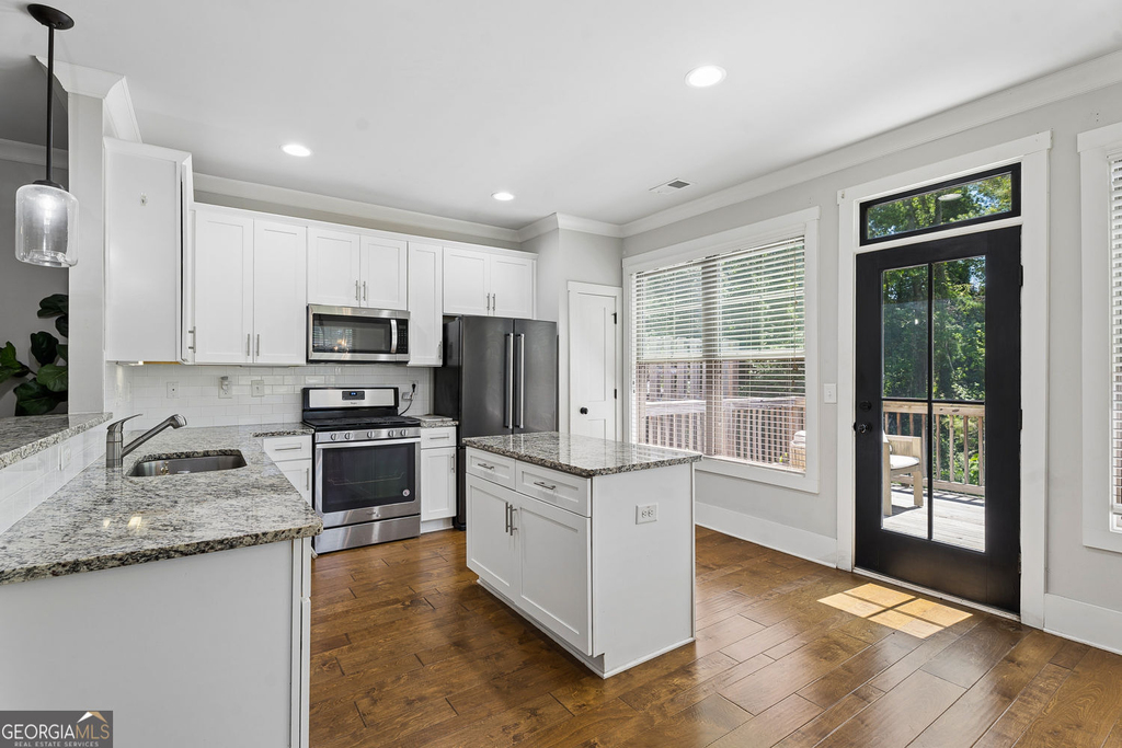 2424 Misty Hollow Place - Photo 9
