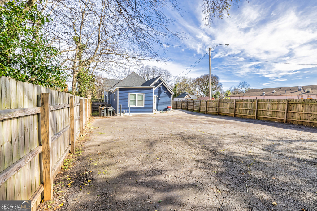 1678 Dorsey Avenue - Photo 22