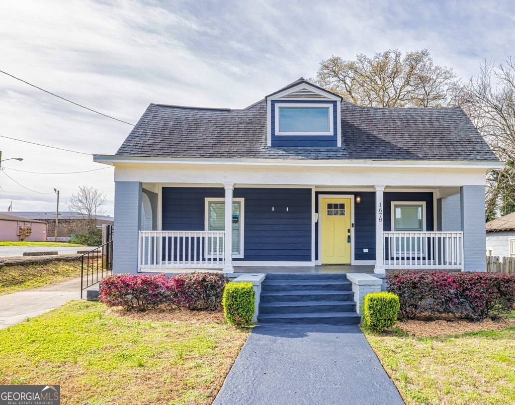 1678 Dorsey Avenue - Photo 1