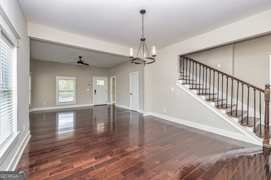 1678 Dorsey Avenue - Photo 6