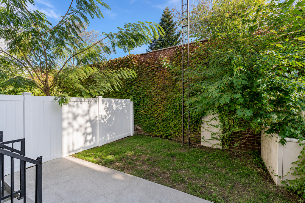 18-20 Palmetto Street - Photo 8