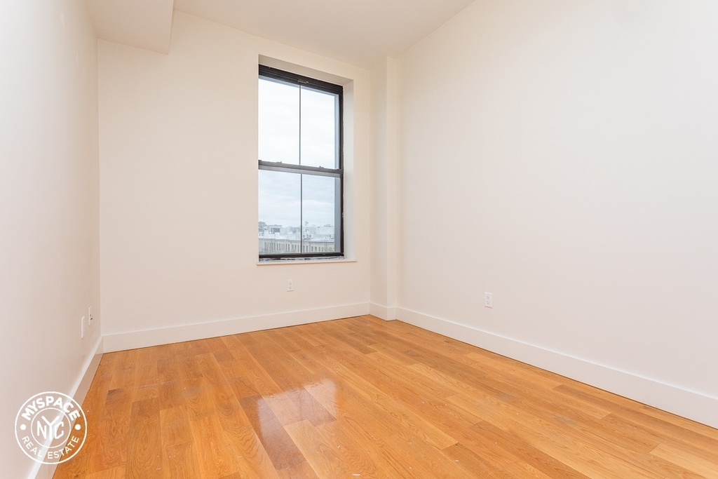 1680 Madison Street - Photo 3