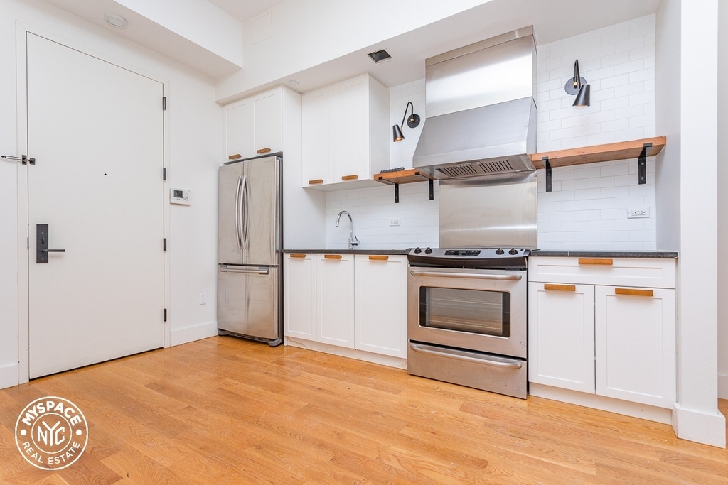 1680 Madison Street - Photo 5