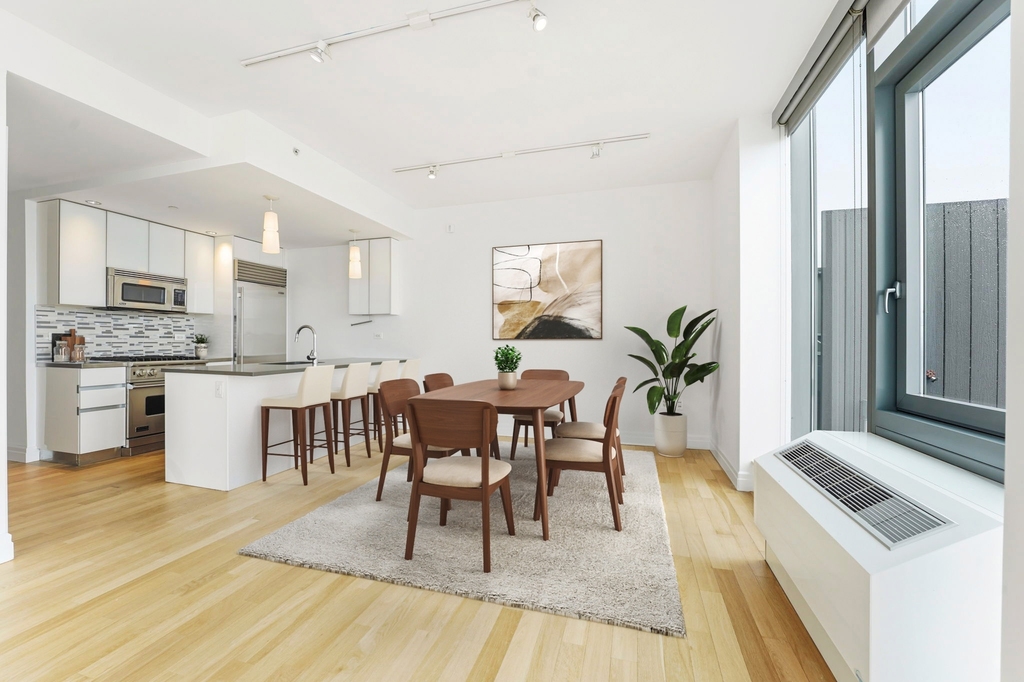 554 West 54th Street - Photo 2