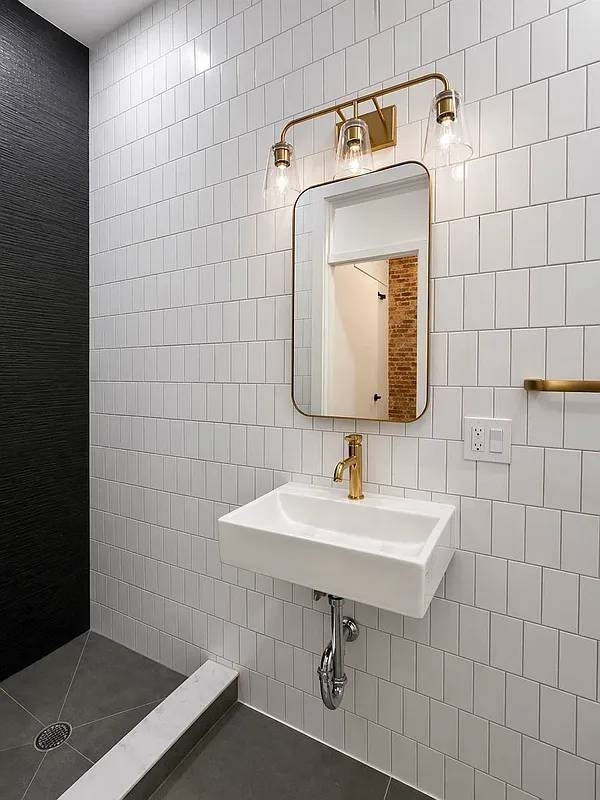 1582 DeKalb Ave - Photo 7