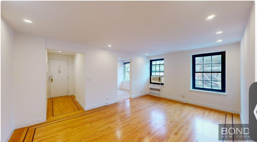 Charlton Street - Photo 10