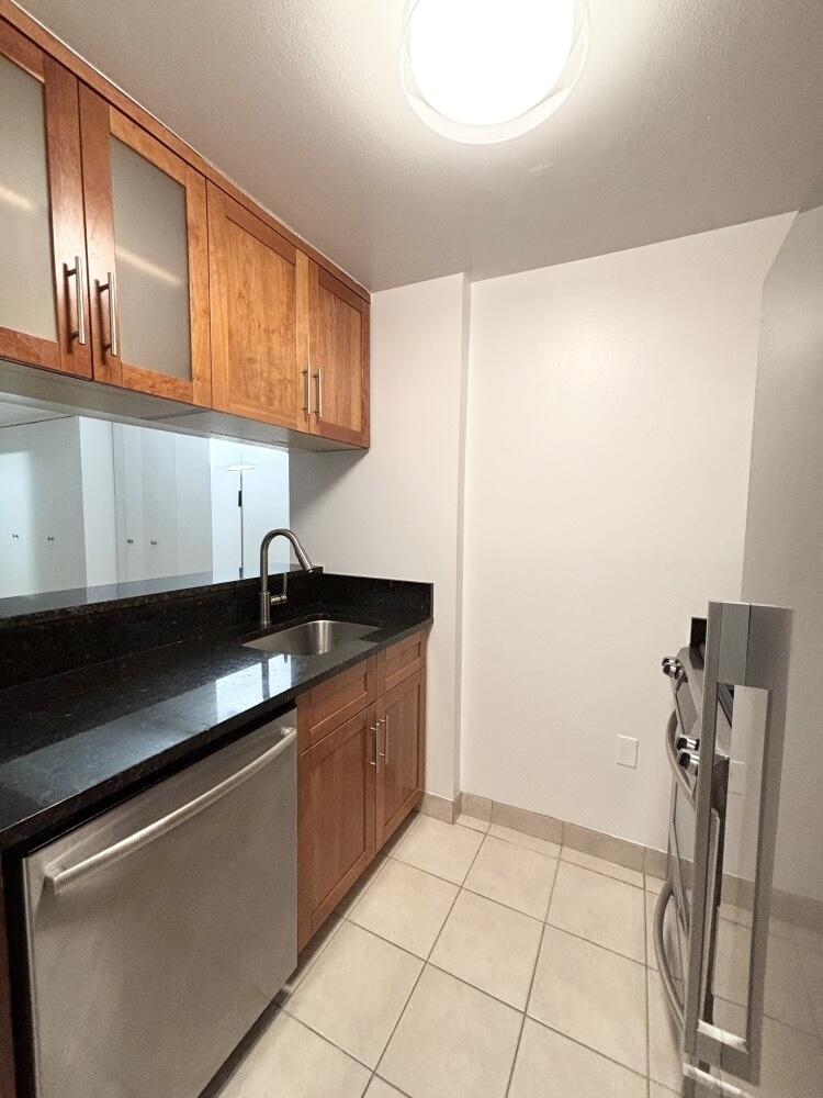 West 55th Street - Photo 2