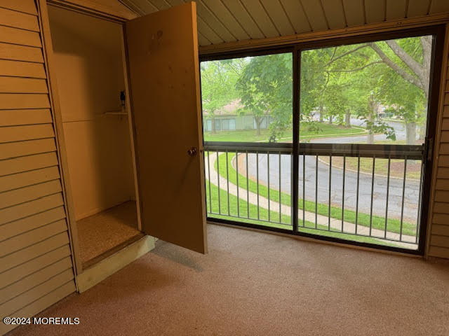 238 Medford Court - Photo 12