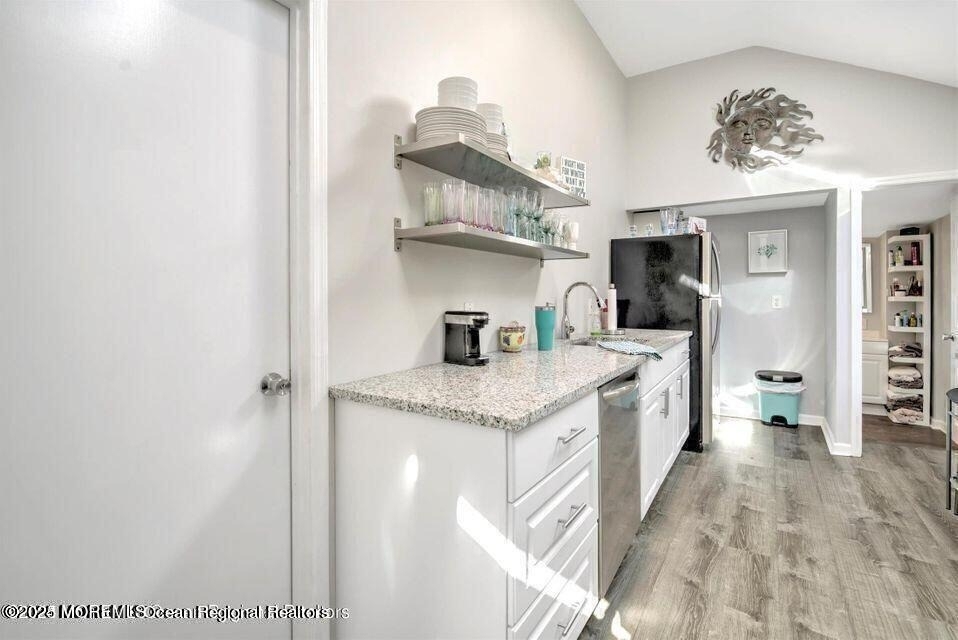 604 1/2 12th Avenue - Photo 9