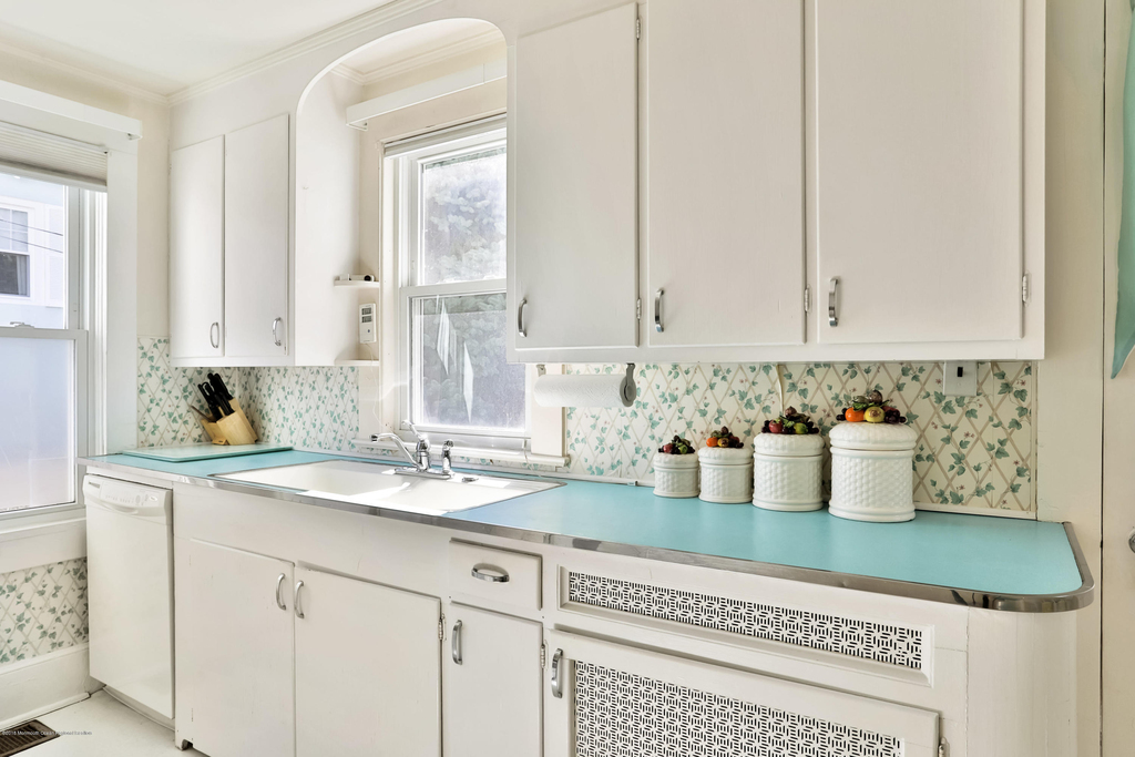 407 Jersey Avenue - Photo 10