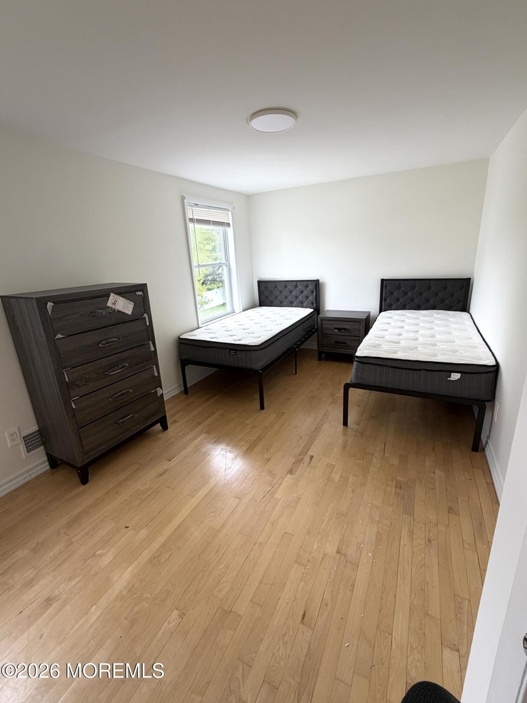 24 Berger Avenue - Photo 9