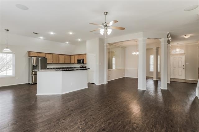 631 Magnolia Lane - Photo 3