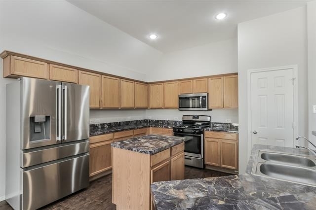 631 Magnolia Lane - Photo 4