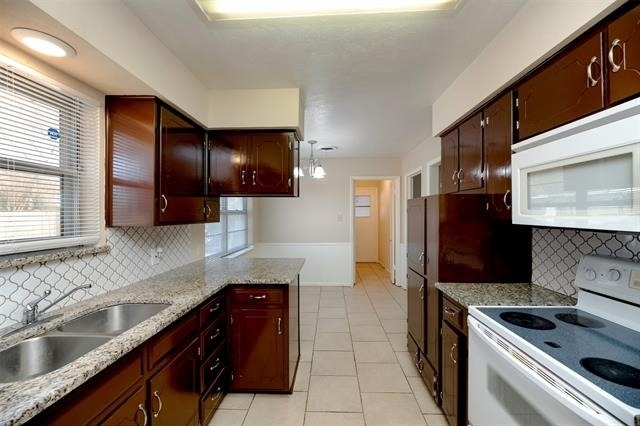 1605 Arrowhead - Photo 11