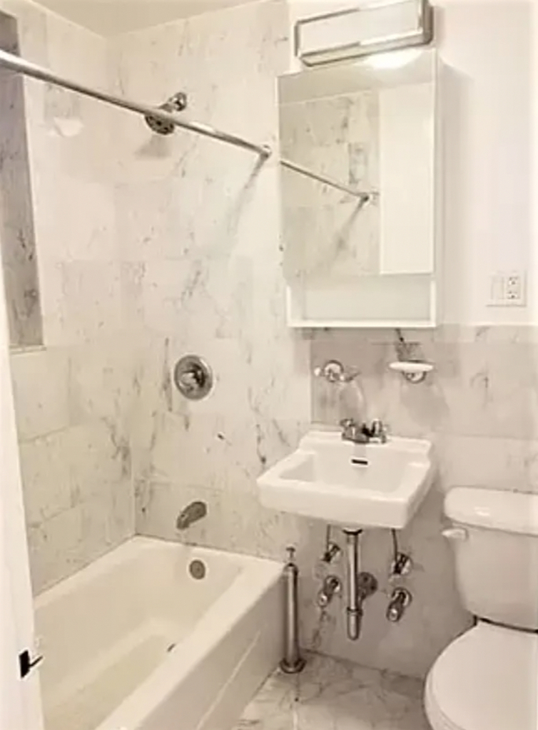 443 East 83rd Street - Photo 3