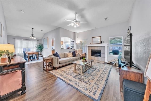 1618 Fern Drive - Photo 4
