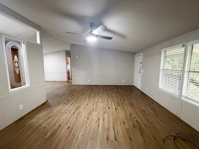 402 E College Avenue - Photo 3