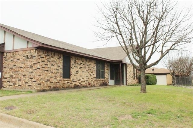1110 Curtis Drive - Photo 0