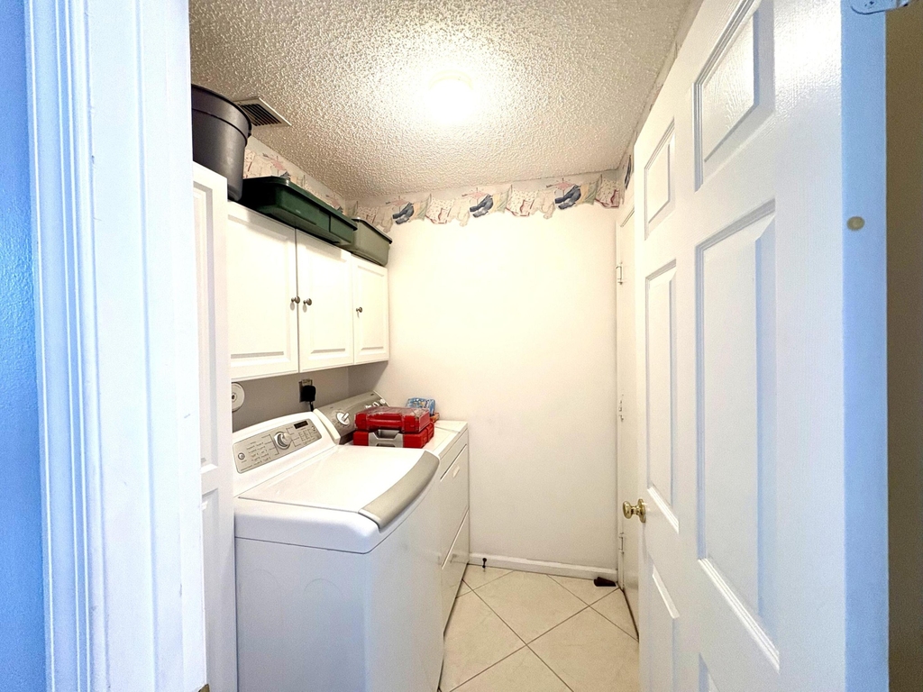 3771 Newport Avenue - Photo 17
