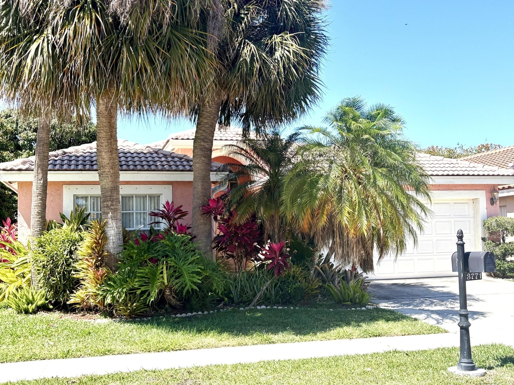 3771 Newport Avenue - Photo 2