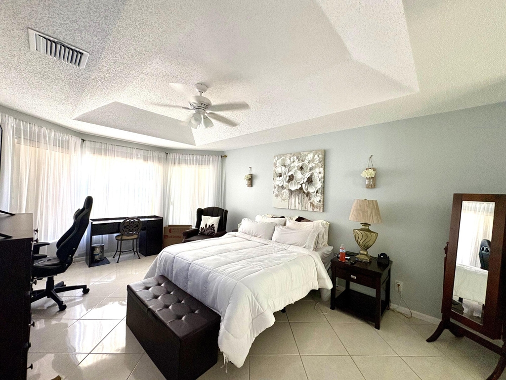 3771 Newport Avenue - Photo 19